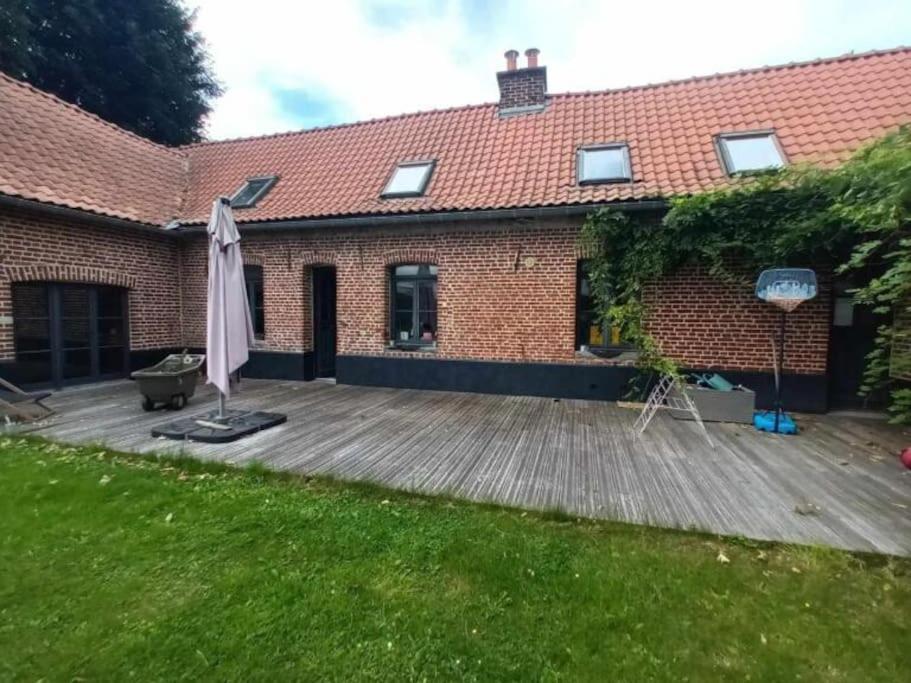 Ferme De Caractere Avec Piscine Et Cheminee Villa Sainghin-en-Mélantois Exterior foto