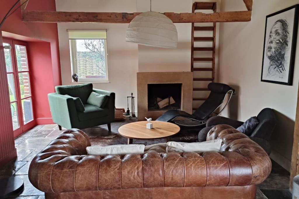 Ferme De Caractere Avec Piscine Et Cheminee Villa Sainghin-en-Mélantois Exterior foto